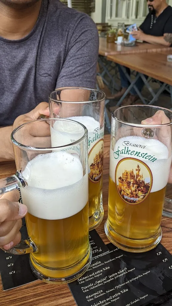 nisha kumari_Cafe am Fünfknopfturm_Kaufbeuren_review