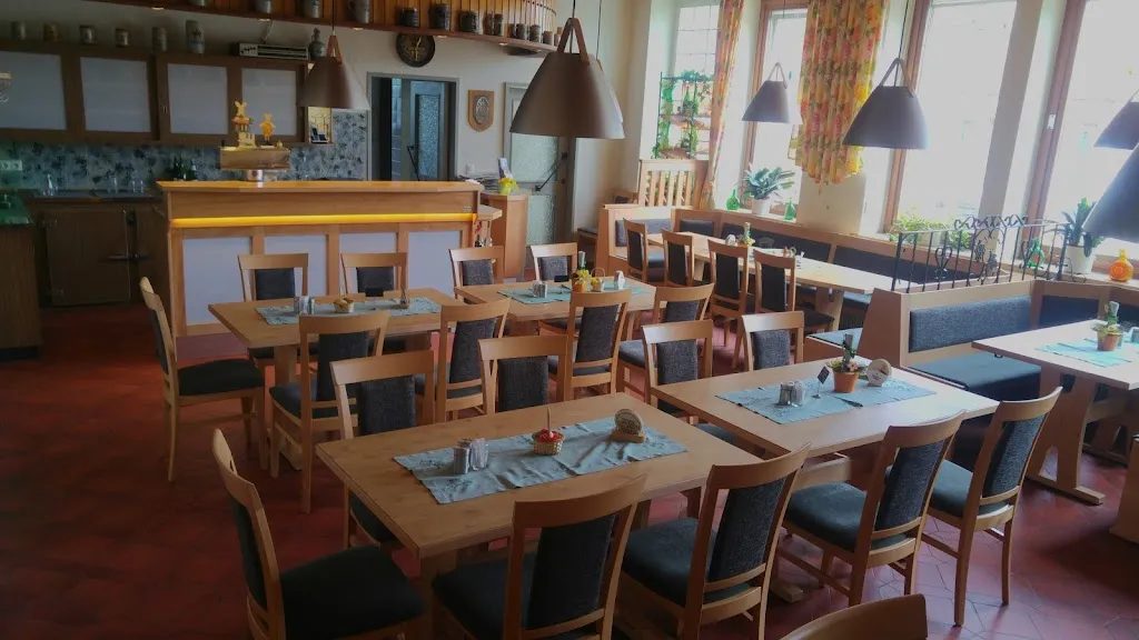 Gasthof und Weinbau Lehner restaurant in Rüdenhausen