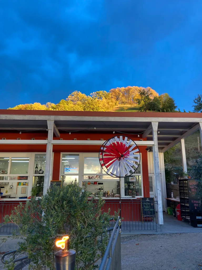 Weingarten Castell restaurant in Castell