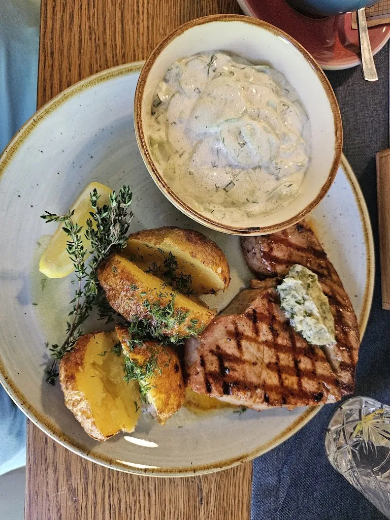 Mar Ia_Wichłacz Grill House_Poland_review