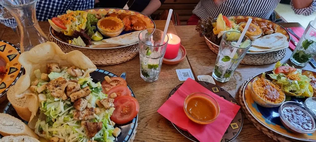 Joe Peña's_Backnang_slider_image_3