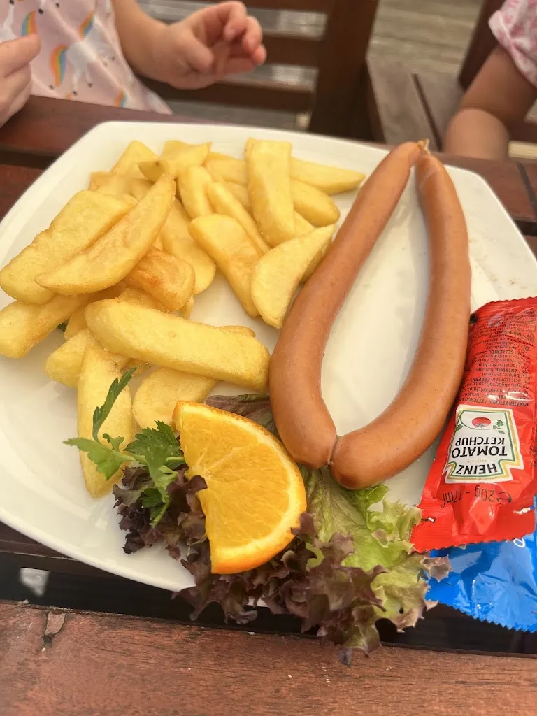 Nathaniel Shaffer_Zum Burgblick_Taunus_review