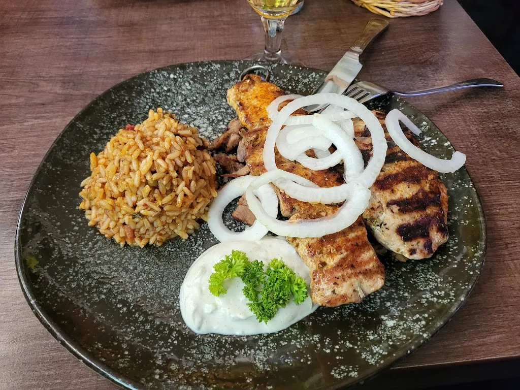 Restaurant Akropolis_Kitzingen_slider_image_3