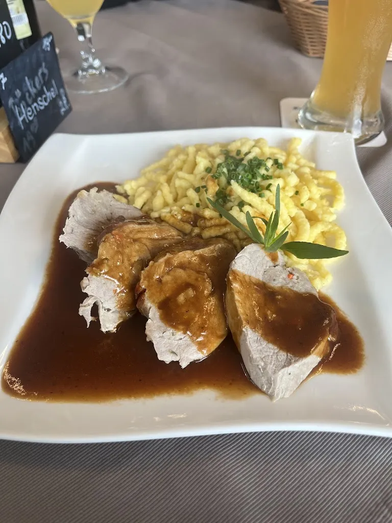 Gustav Henschel_Restaurant Schiefer Turm_Kitzingen_review