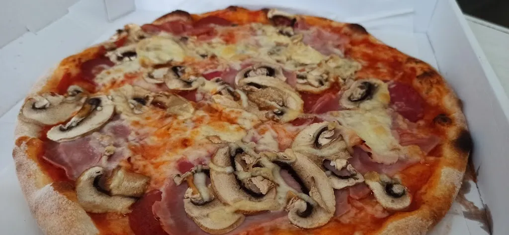 Menu_Pizzeria La Pergola_Kitzingen_immagine_9