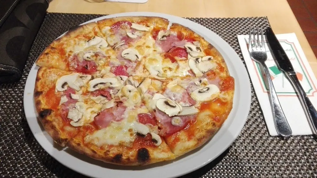 Ana Celia_Pizzeria La Pergola_Kitzingen_review