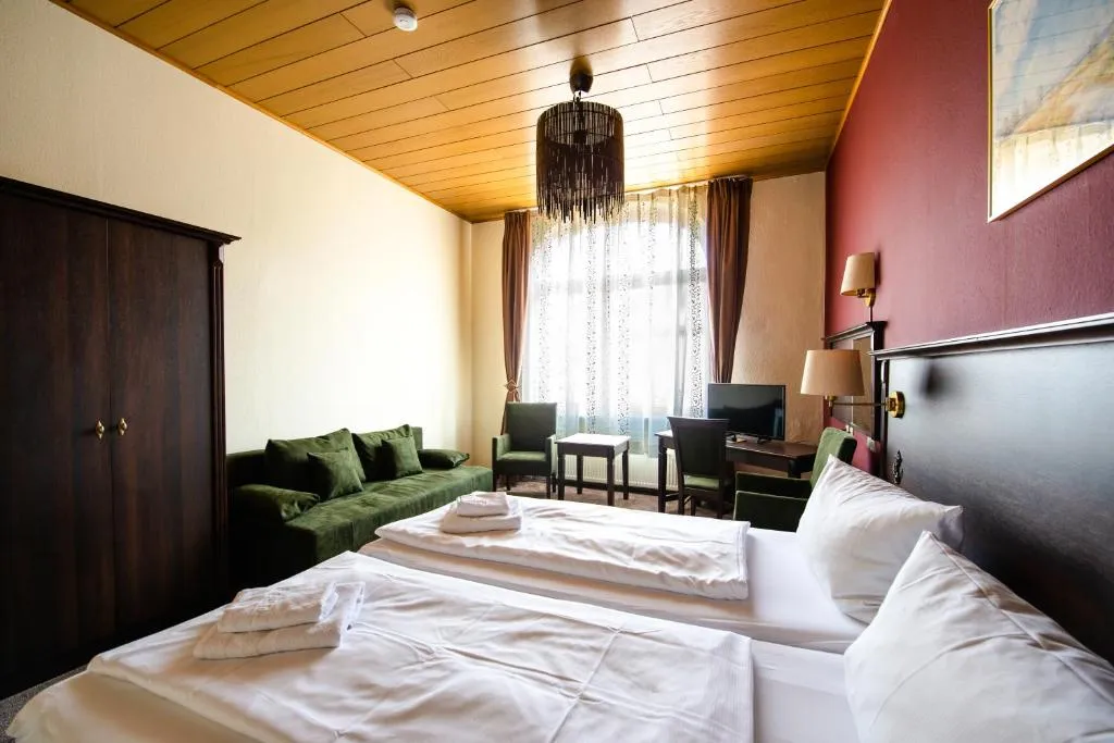 Hotel Fränkischer Hof restaurant in Kitzingen