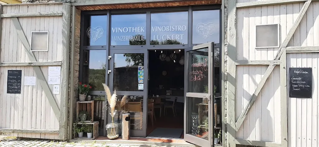 Vinothek & Vinobistro Luckert GbR_Main_slider_image_1