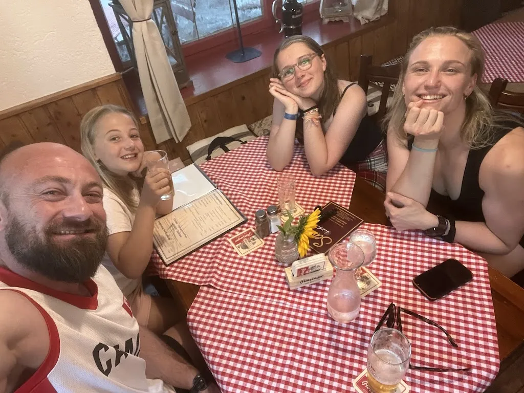 evert botterweg_Servus Füglein_Kolbermoor_review