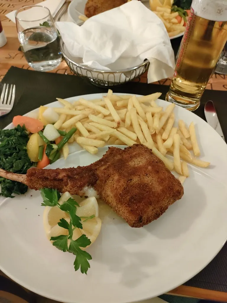 Paradise On Earth_Della Casa_Bern_review