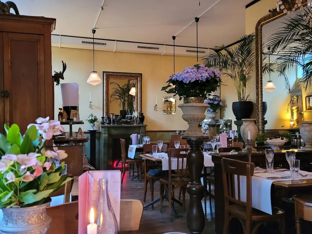 Zum Blauen Engel_Bern_slider_image_3