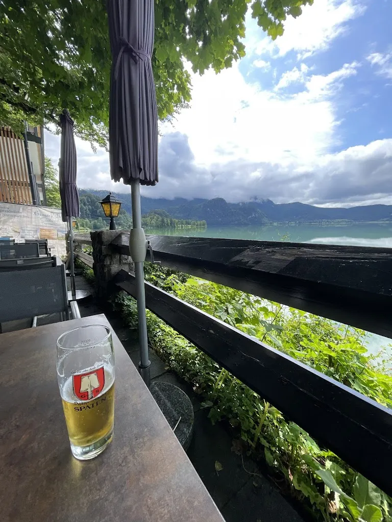 Kaden_Seehotel Restaurant Café Grauer Bär_See_review