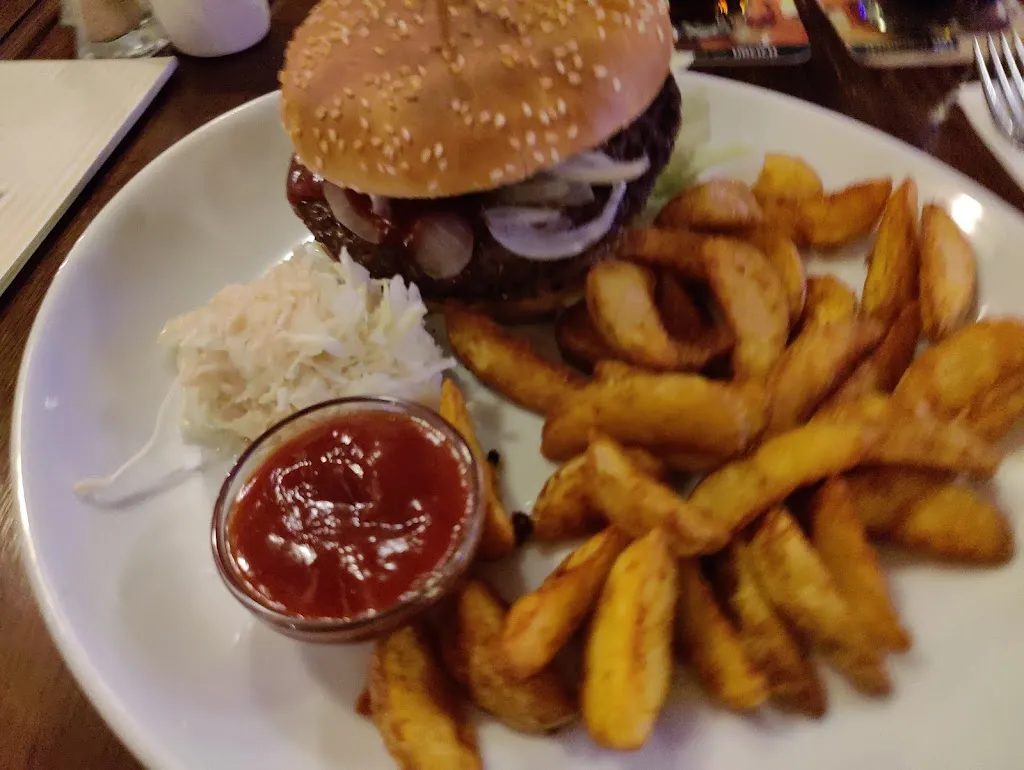 R_Schatzi's_Backnang_review