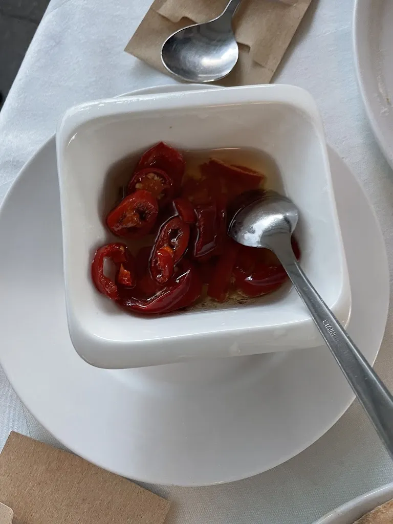 Kanyapak Jockisch (Mook)_La Pineta_See_review