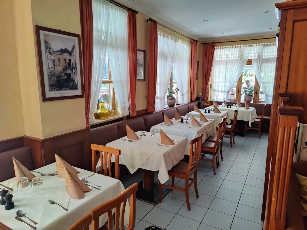 MIHIR SATHE_La Pineta_See_review