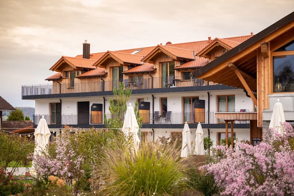 Danner Hof_See_slider_image_1