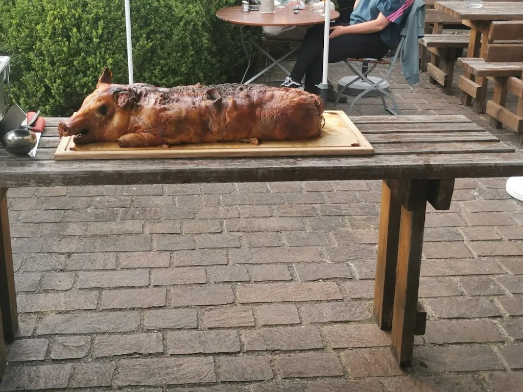 Gasthof zur Post restaurant in See