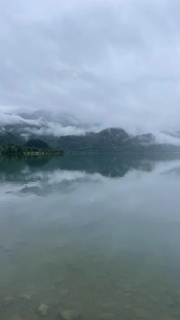 Jacob Hovde_Kristall Therme trimini Kochel am See_See_review