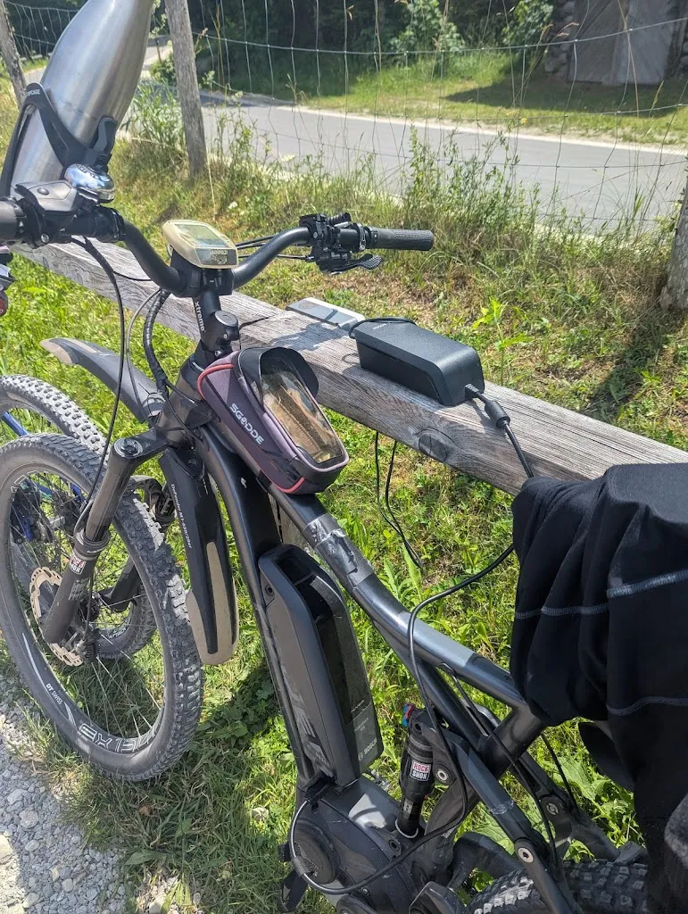 Joachim Benedikt Raber_Biergartl_Jachenau_review