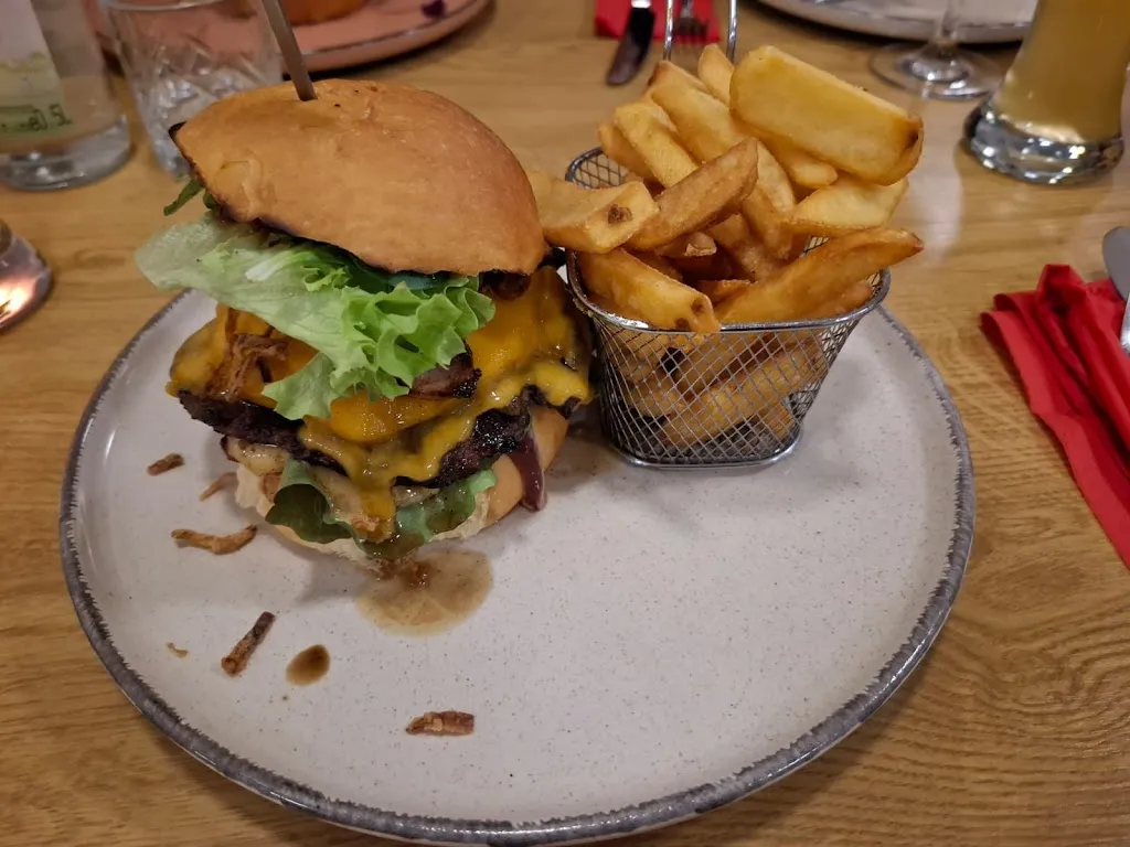 Fire and Kitchen_Krummennaab_slider_image_3