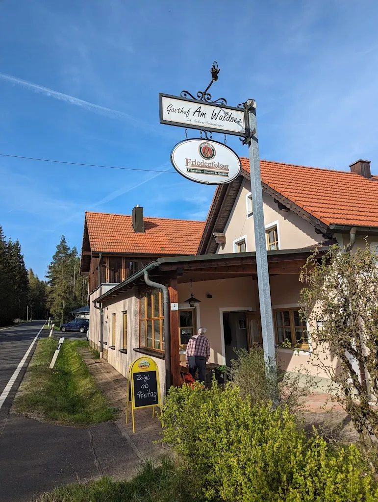 Jan Schulz_Gasthof Am Waldsee_Krummennaab_review