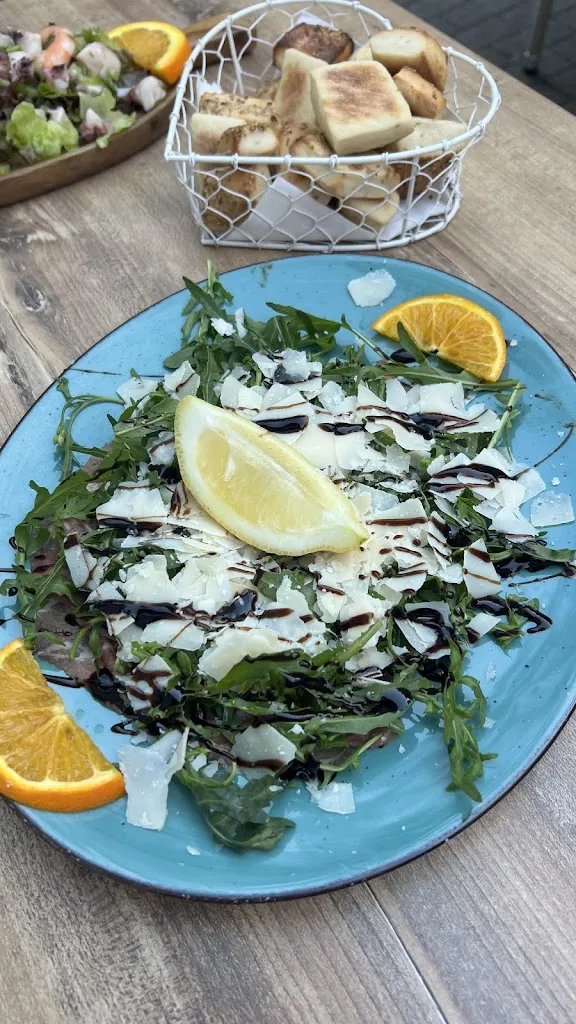 Iryna Vysotska_Ristorante Incanto GmbH_Teck_review