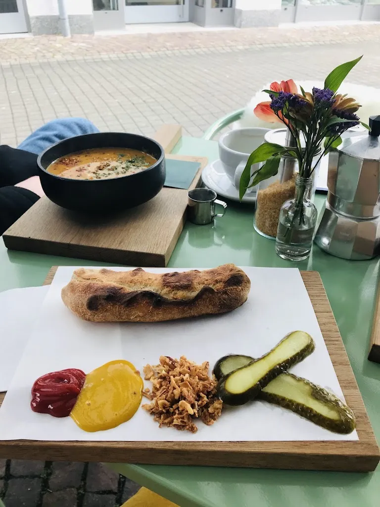 Shobna Sami_Metzgerzehn_Teck_review