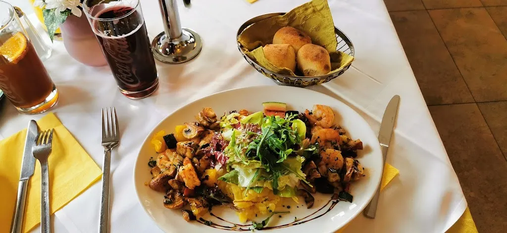 Bia Deko Fee_Restaurant Ziegelwasen_Teck_review