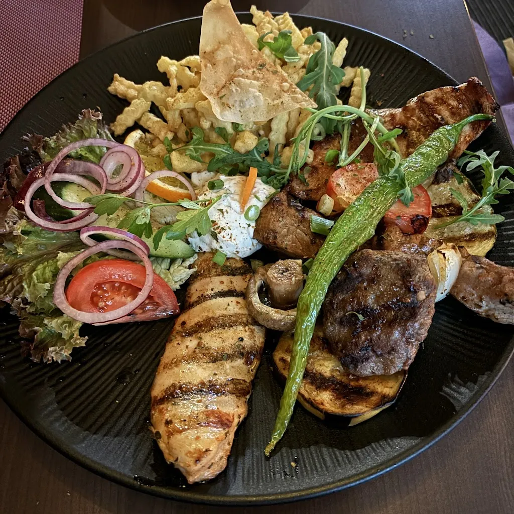 Felix Schürmann_Scharfes Eck_Teck_review