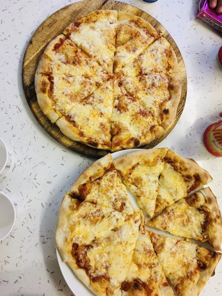 Neven Almadni_Grünfelder + SYRIANA_Teck_avis