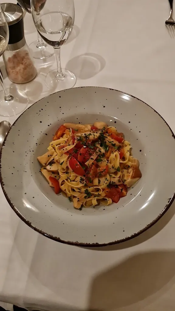 So Dele_Antica Roma_Teck_review