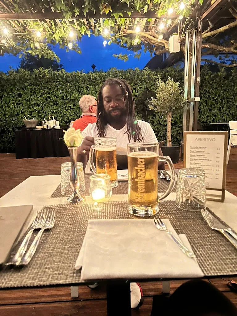 Eric MAMPHEY_Hotel Villa Behr_Neckar_recensione