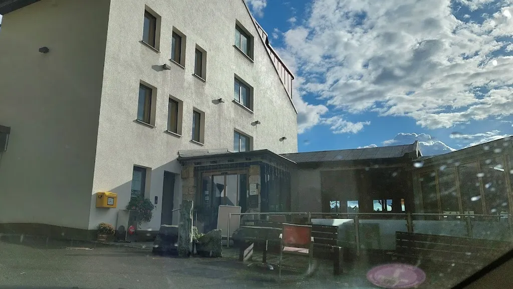 Sharon Boucher-Haskins_Berg-Gasthof Hötzelein GmbH &. Co. KG_Kunreuth_review