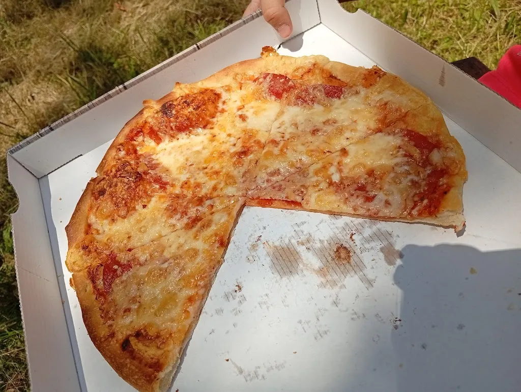 Pizza Laing_Lalling_slider_image_2