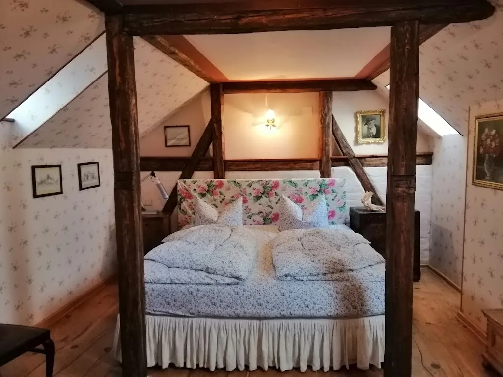 Ahmad Khaddam_Altes Handelshaus_Plauen_review