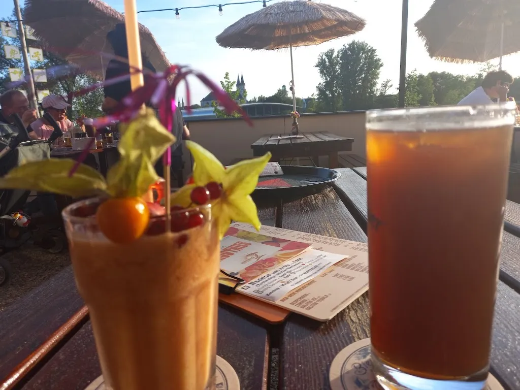 Menu_Gaststätte am Eisteich - Rockwerk Kneipe und Sonnendeck_Hof_image_6