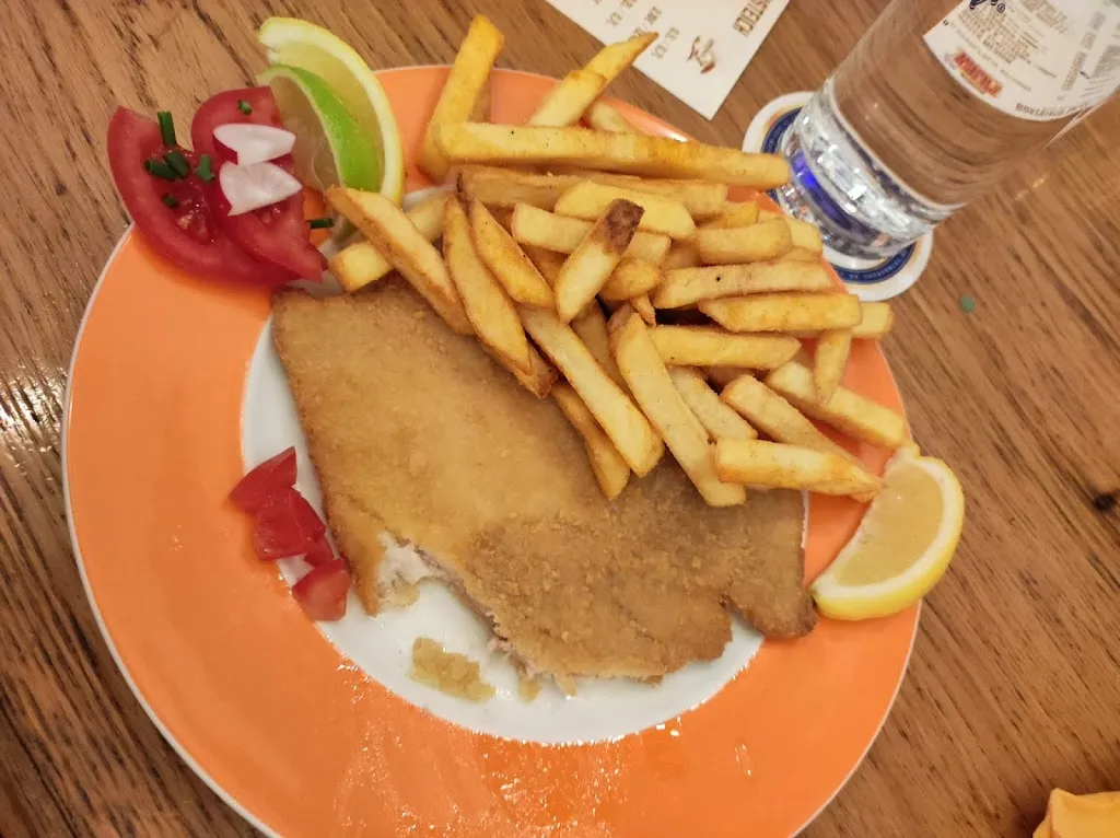 Menu_Gaststätte am Eisteich - Rockwerk Kneipe und Sonnendeck_Hof_image_7