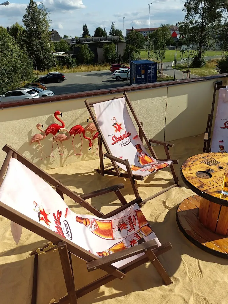 Gaststätte am Eisteich - Rockwerk Kneipe und Sonnendeck_Hof_slider_image_3