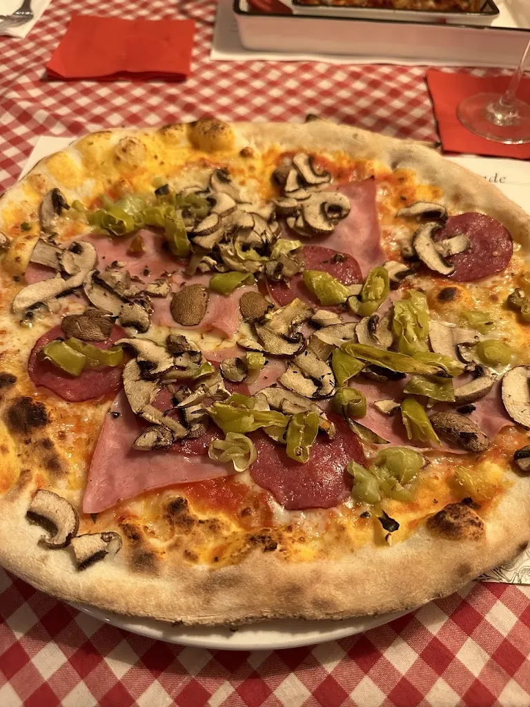 A. Thibodeaux_Mama Lucia Gastromiebetriebe GmbH & Co KG_Bamberg_review