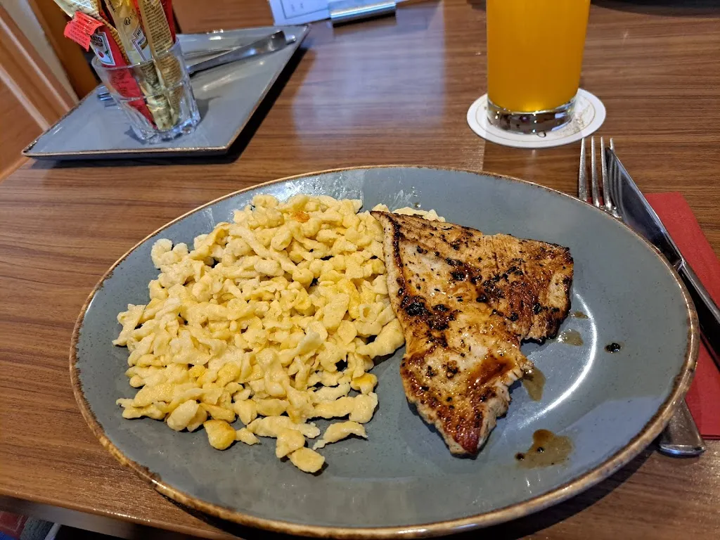 Jasminé A._Ludwig - Die kleine Kneipe_(Schwaben)_reseña