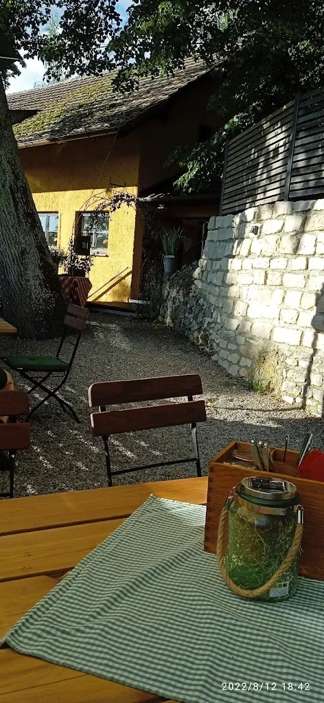 Maria-Luise Holzmann_Mundingkeller_(Schwaben)_review