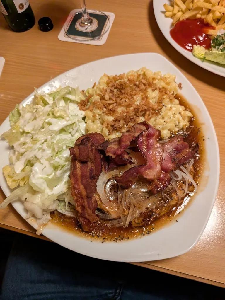 Mü-Mü Saloon_(Schwaben)_slider_image_3