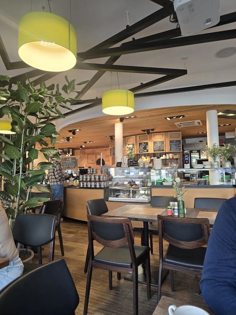 Laura Beķe_Bistro Jo. im Reformhaus Glück_(Schwaben)_review