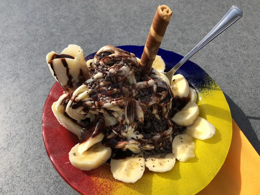 Eiscafé via del gusto Krumbach Schwaben_(Schwaben)_slider_image_3