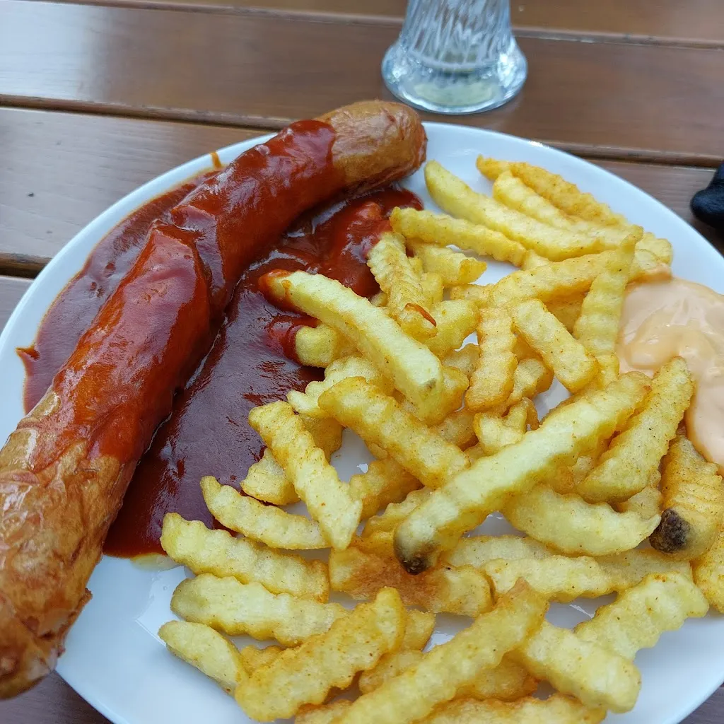 Radlbahnhof Theuern - Bernhard Janner-Reis_Kümmersbruck_slider_image_2