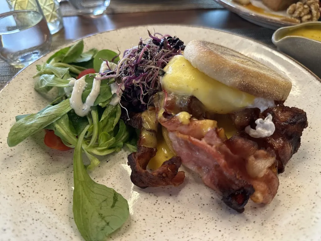 Mitzi P. Dyrdek_SHOKO Brunch & Bar_Lachen_review