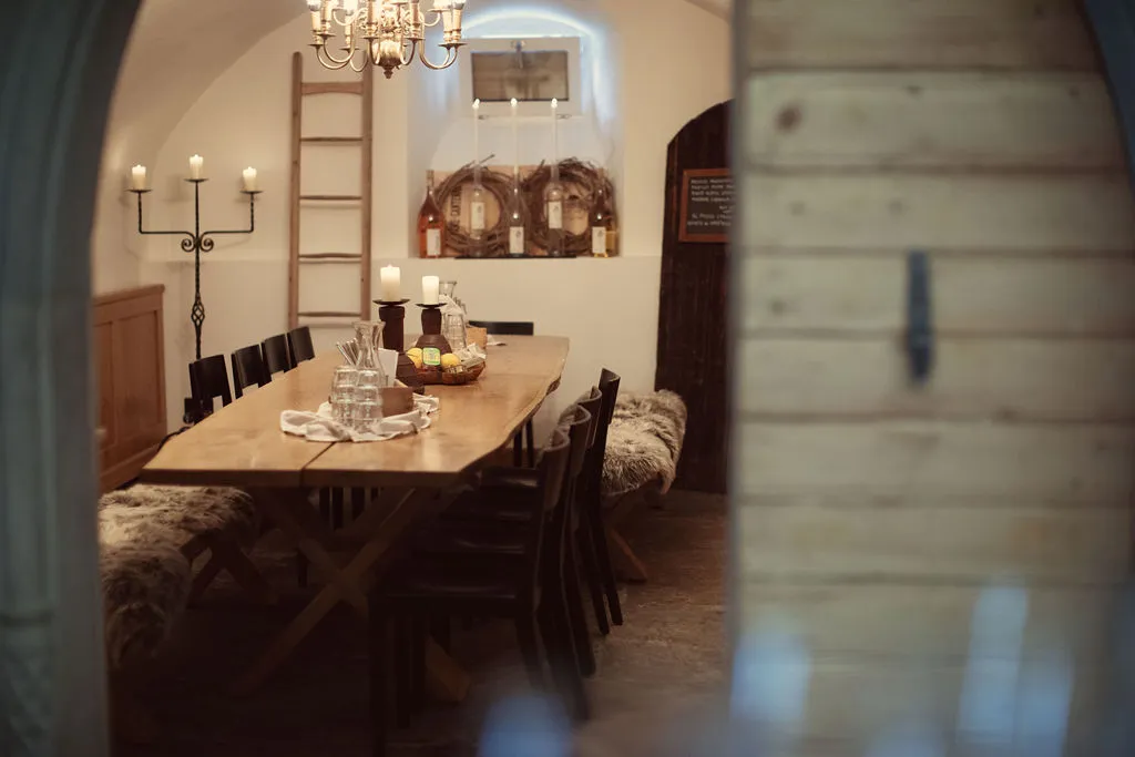 Katjas Schlösslichäller_Lachen_slider_image_1