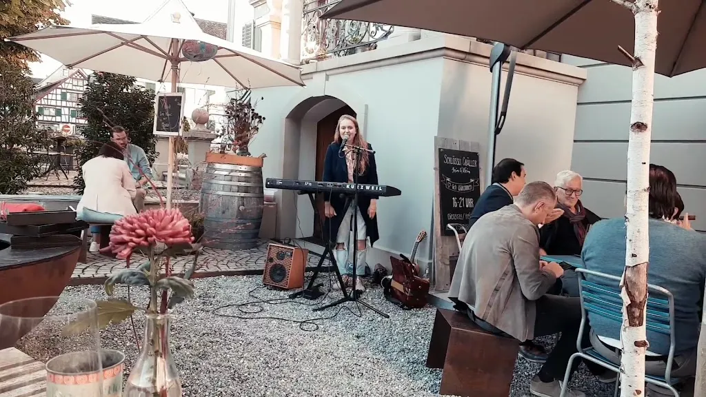 Katjas Schlösslichäller_Lachen_slider_image_2