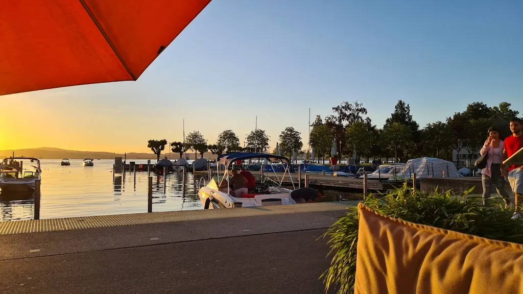 Alexander T. Stampfl_Lago Lounge - Bar & Lounge Marina Lachen_Lachen_review