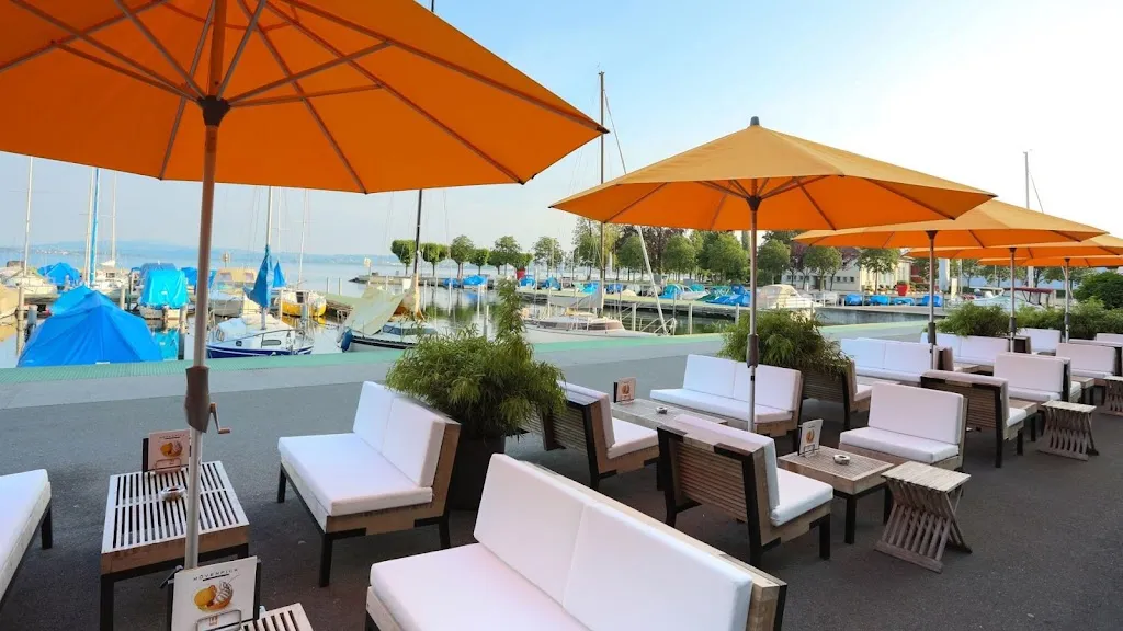 Lago Lounge - Bar & Lounge Marina Lachen restaurant in Lachen